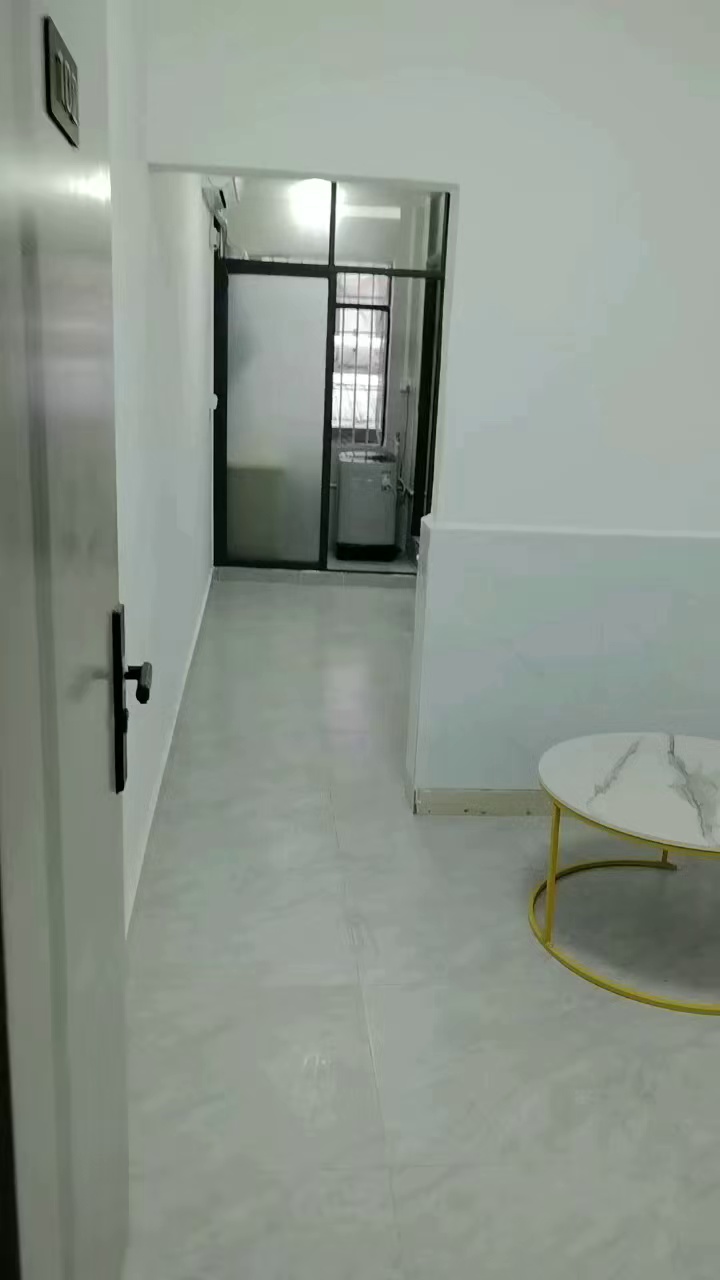 新木老村市场附近精装隔断大单间1350