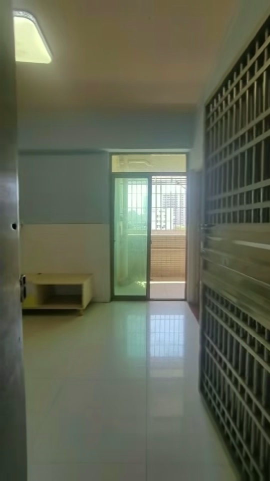 公明上村，近天虹，电梯一房一厅，厨卫分离，拎包入住租1300
