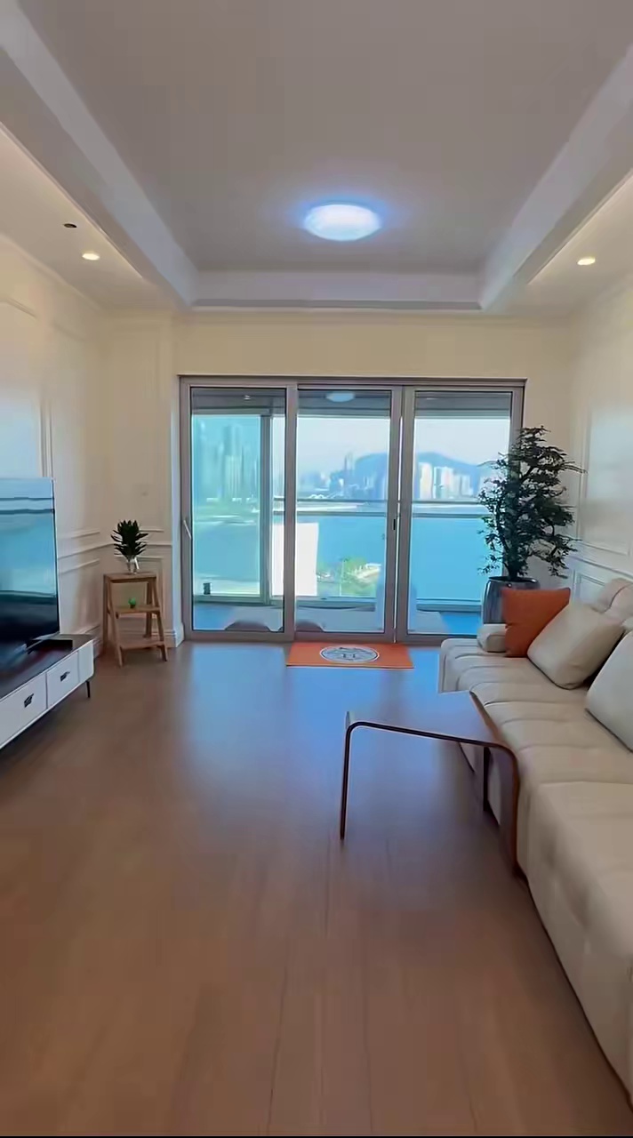 ⭕ 宝安中心，华侨城华寓 130平品质一房，看海景