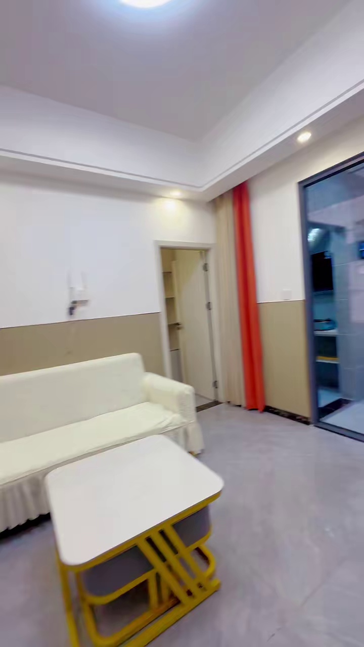 坳背地铁站 一房一厅带阳台通燃气1650