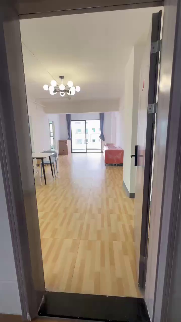 爱联小区电梯两房一厅带阳台.租金2880-3080