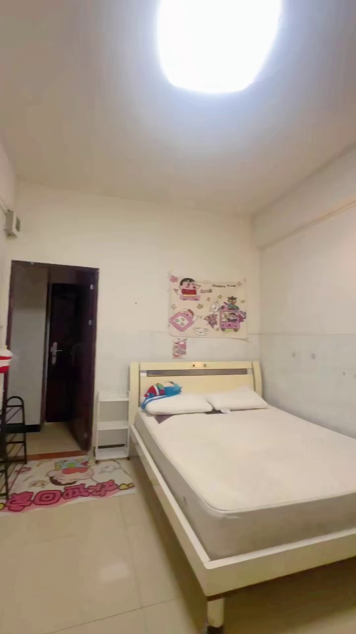 出租布吉老圩村2楼大单间拎包入住，1380随时可以看
