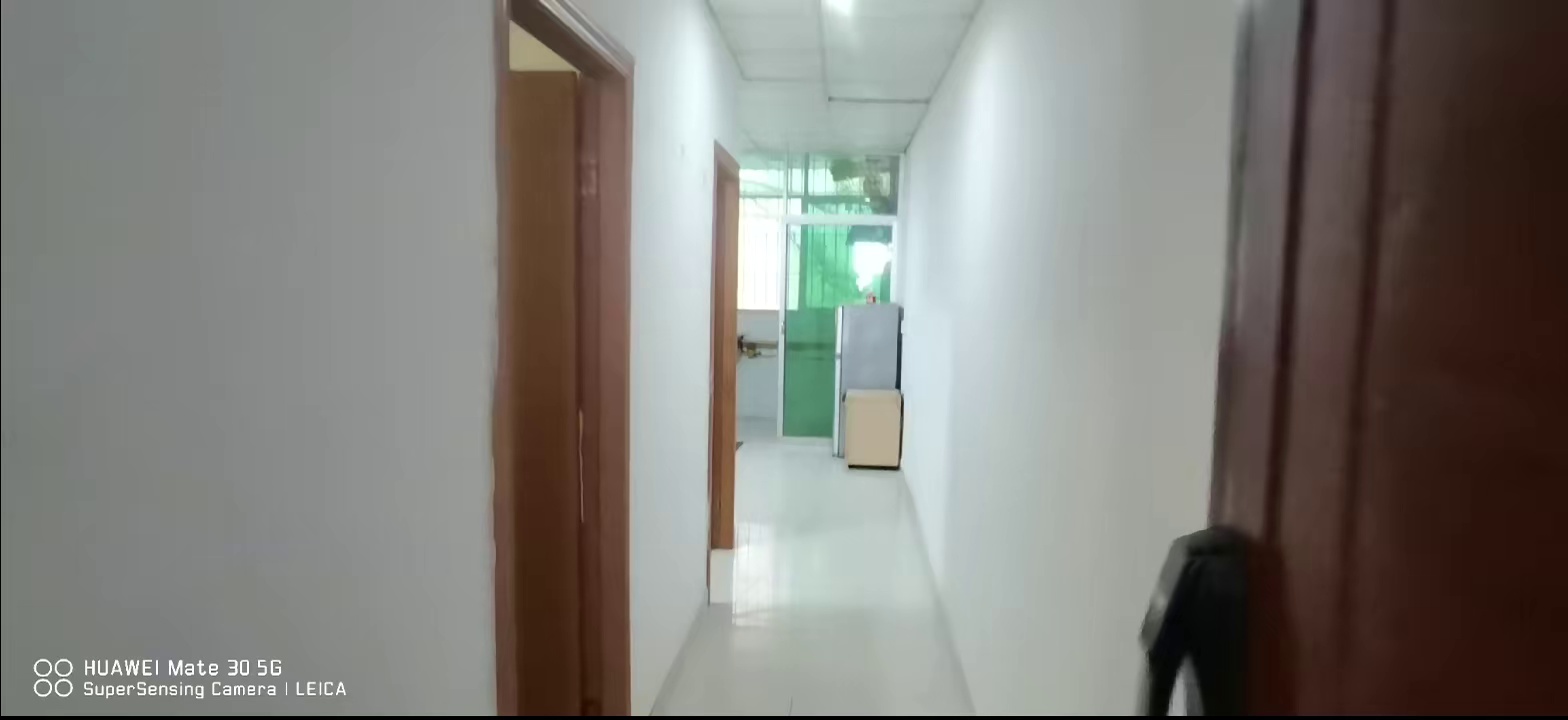西丽湖 大学城双地铁站 新空出二房一厅3480，停车可办月卡200