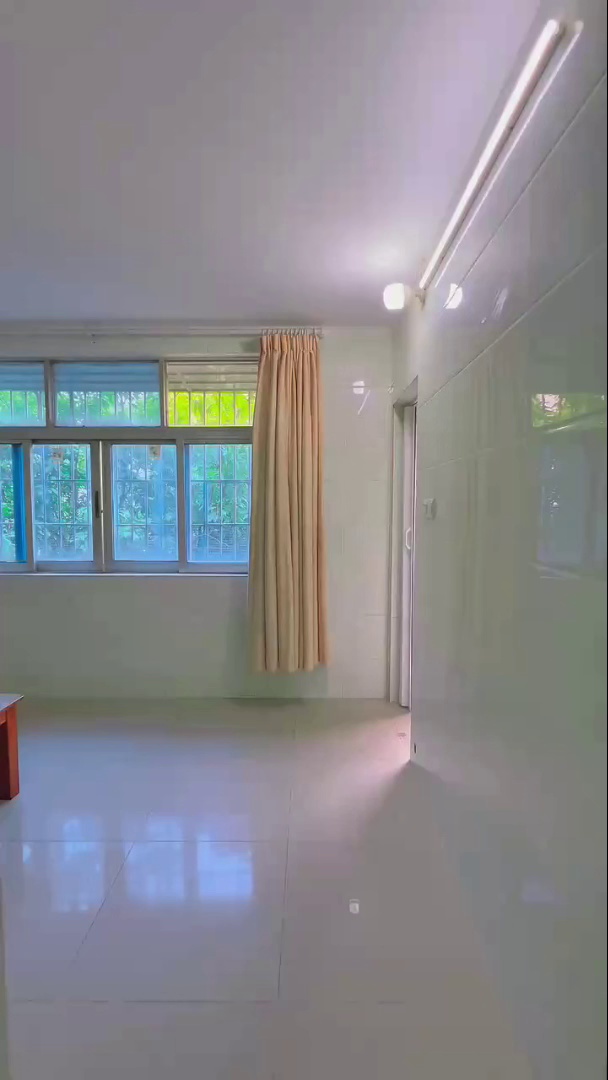 刘屋 电梯二房 带天然气 1580