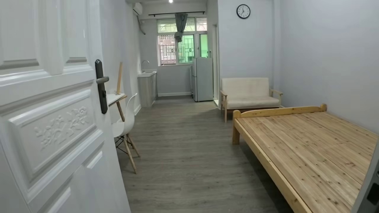 宝体裕丰花园，大单间2180