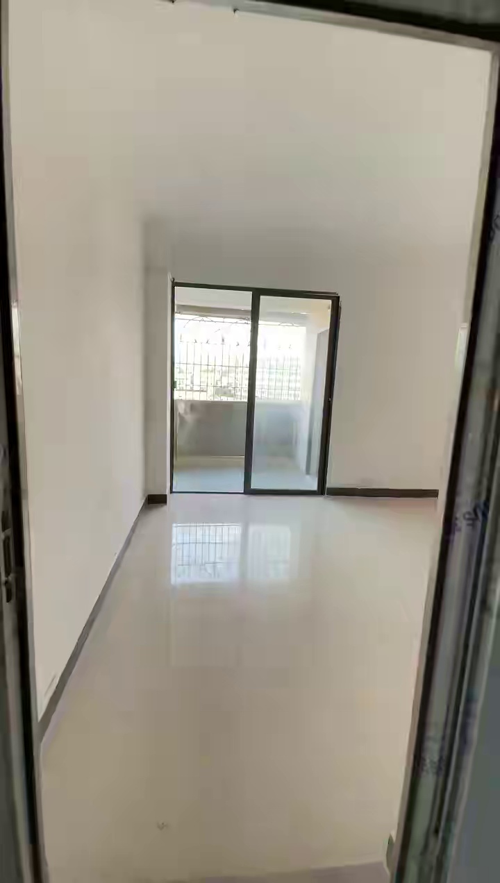 牛湖地铁站附近 电梯三房两厅 可空房可配齐