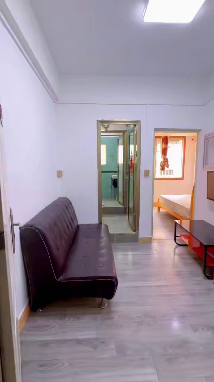 茶光村 小两房一厅 2880，非常适合过渡