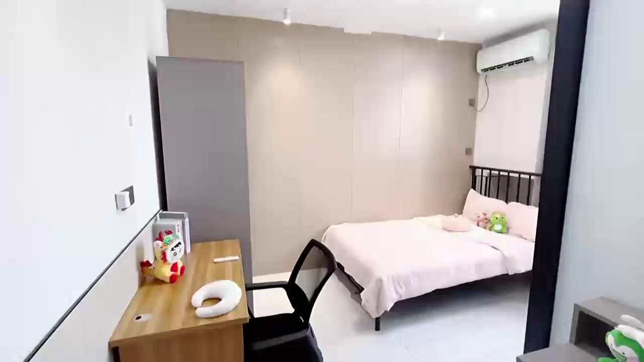 【华北 茂业 远望 精装修大单间】 租金:2180 家具:空调，热水器，床 地址:嘉年大院7楼 适住:华北，茂业，远望，2号线