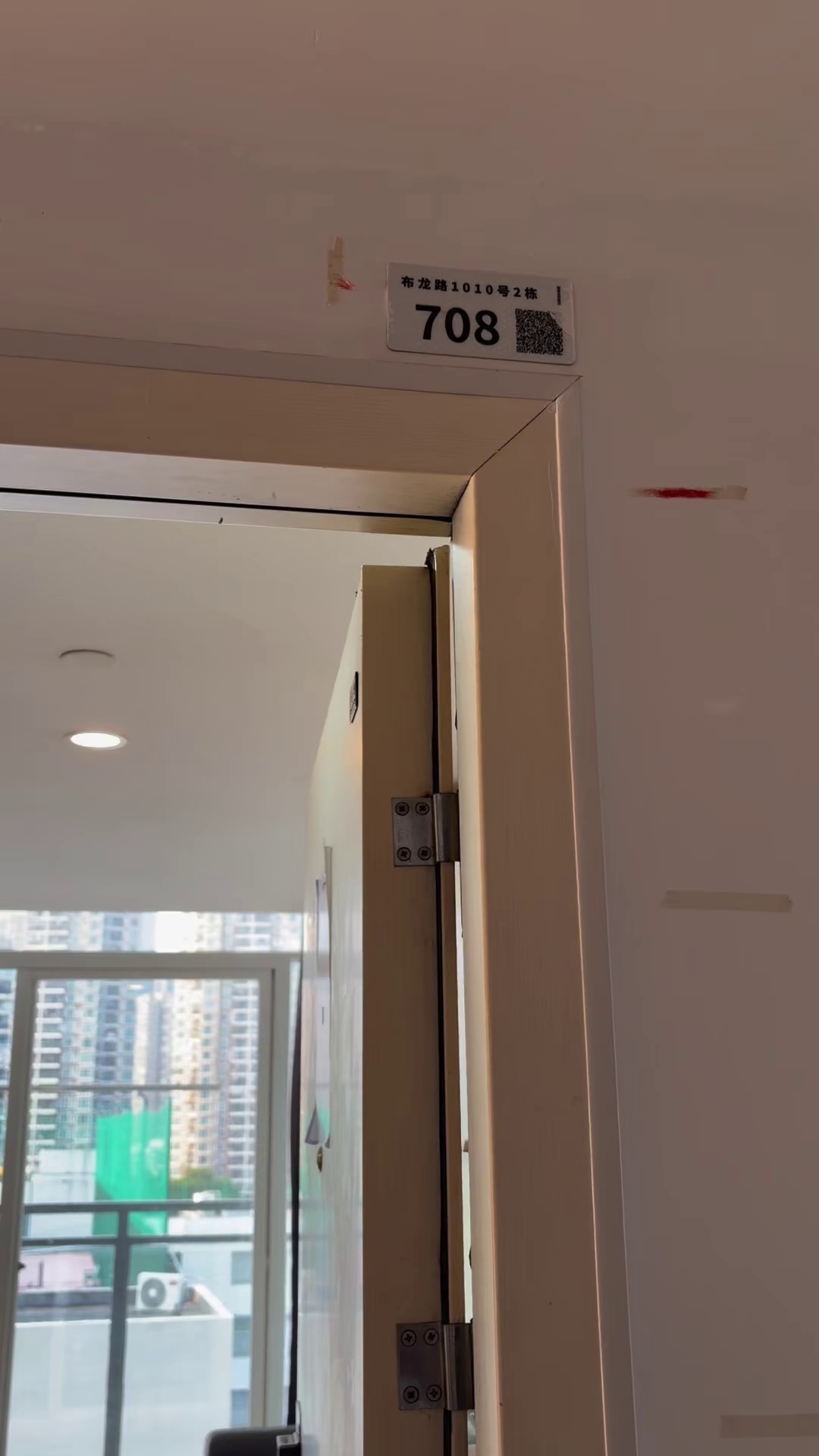 民治地铁站 万众城家居附近 路边独栋 一房一厅 方便停车3200/月