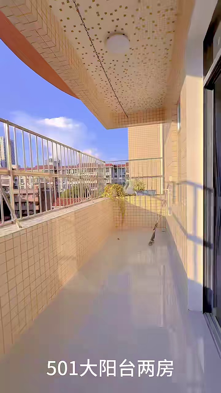 衙边二房一厅带大阳台2380.拎包入住