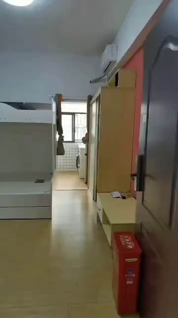 大单间！五和地铁大发埔，电梯，包管理1800，送网络