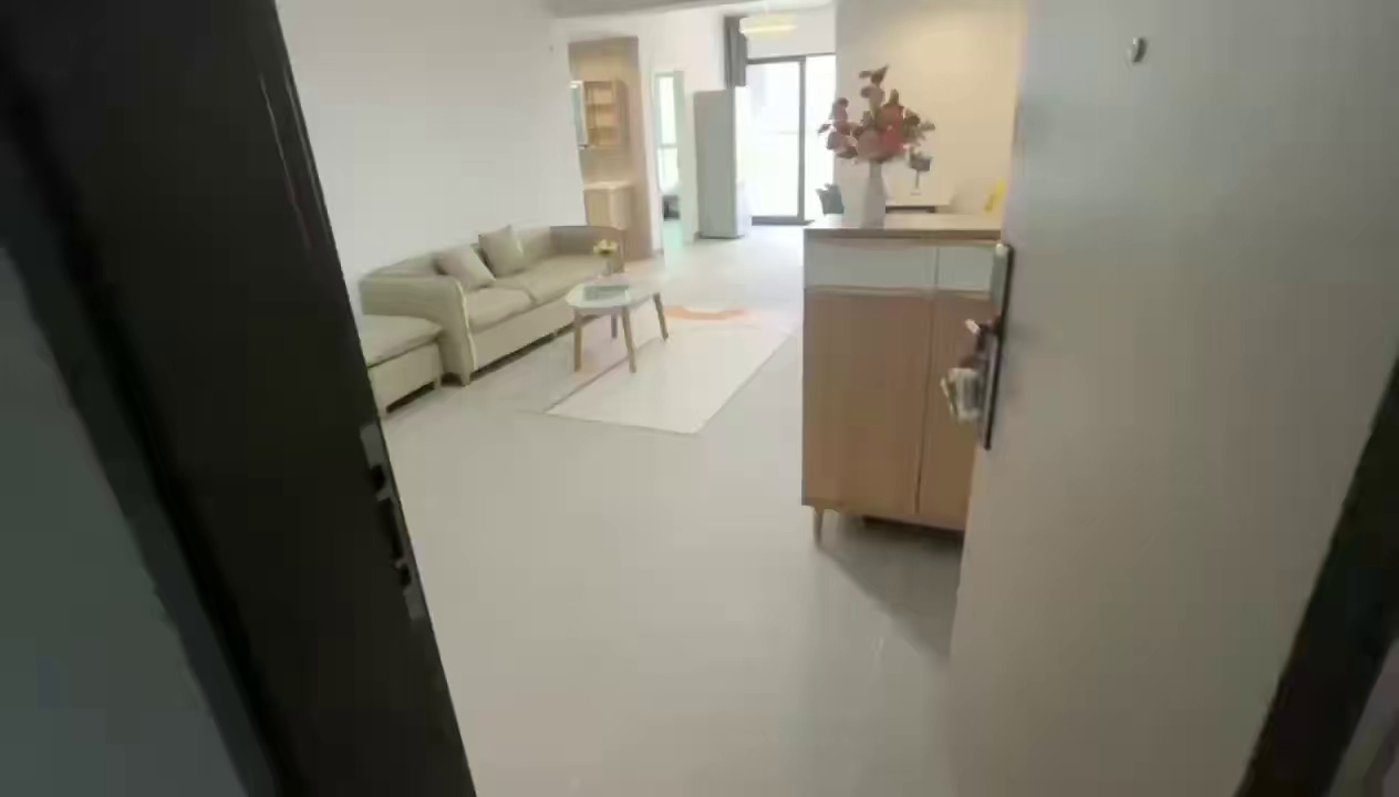 爱联小区电梯三房3375押一付一.停车办卡200