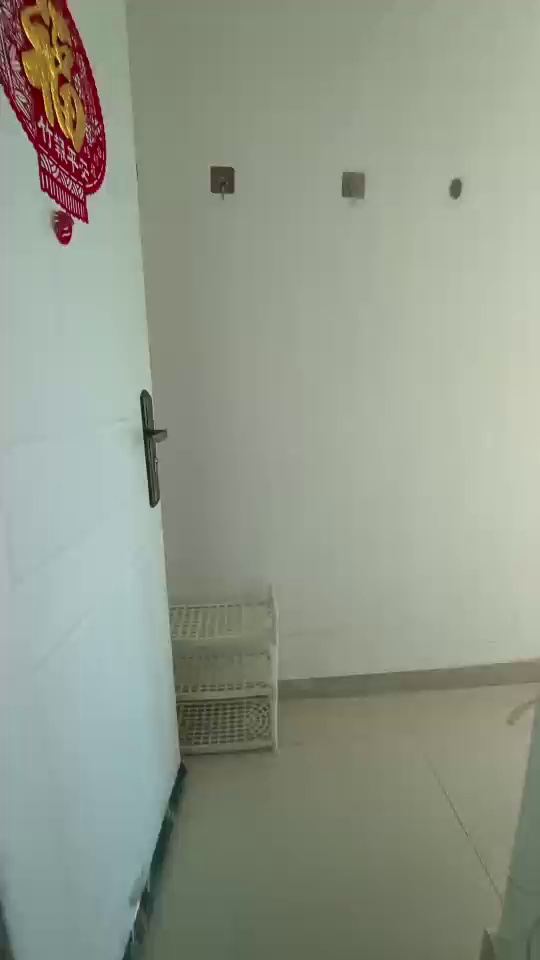 怡景电梯一房一厅2700