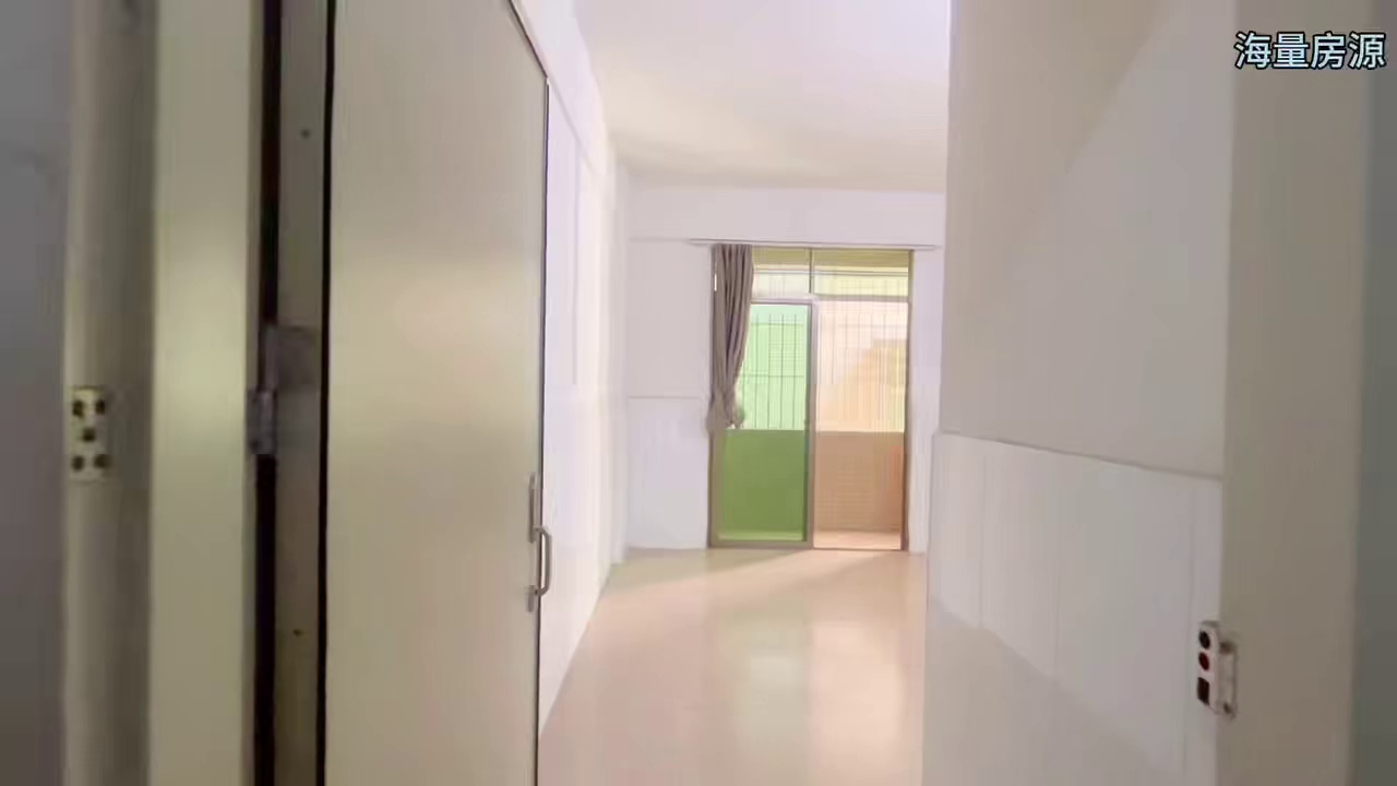 珠光地铁口 一房一厅2600