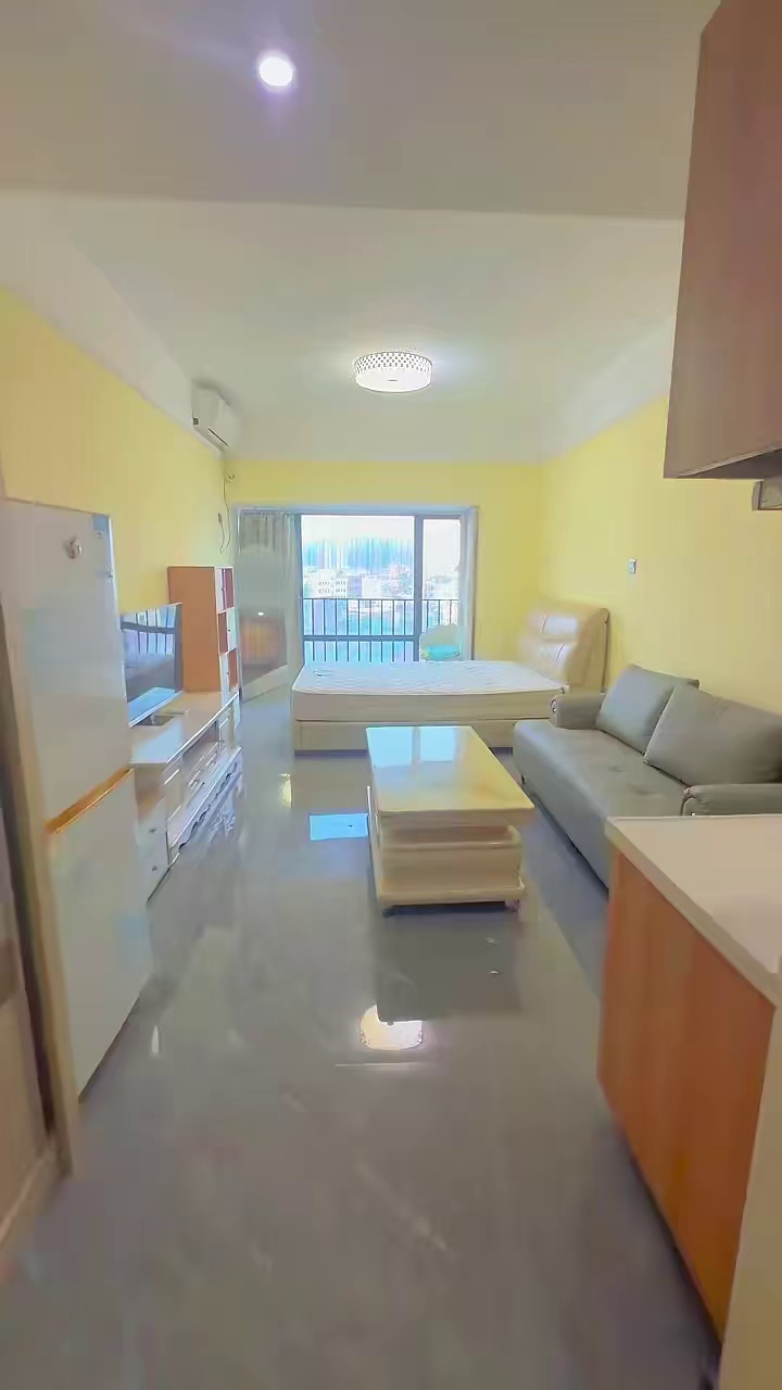 龙园地铁口 沃尔玛楼上小区 1480大单间