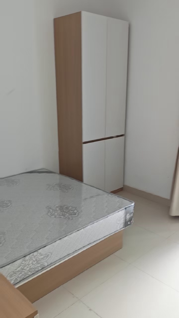 上星精装大单间路边 1350 包管理网络