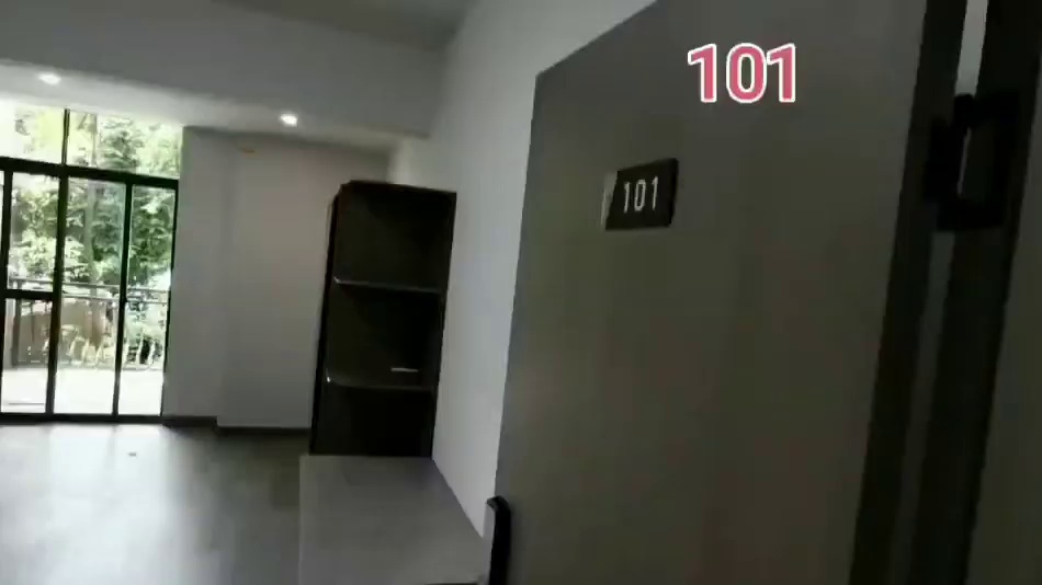 五和十二橡树庄园别墅，一楼大单间带花园2688
