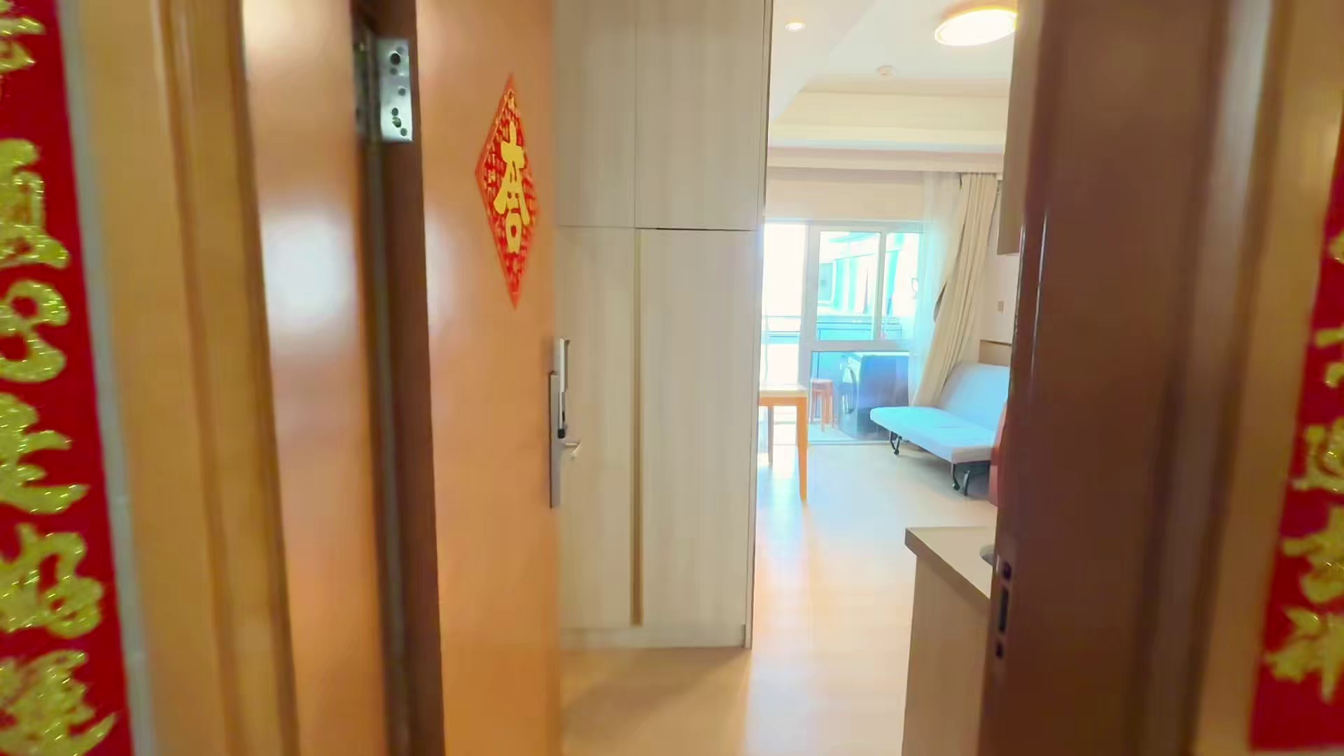 今日好房推荐实拍房 位置：。4-5-6号线深圳北站 户型：小区一房一厅 价格：5600 详情：小区位置好 拎入住 /