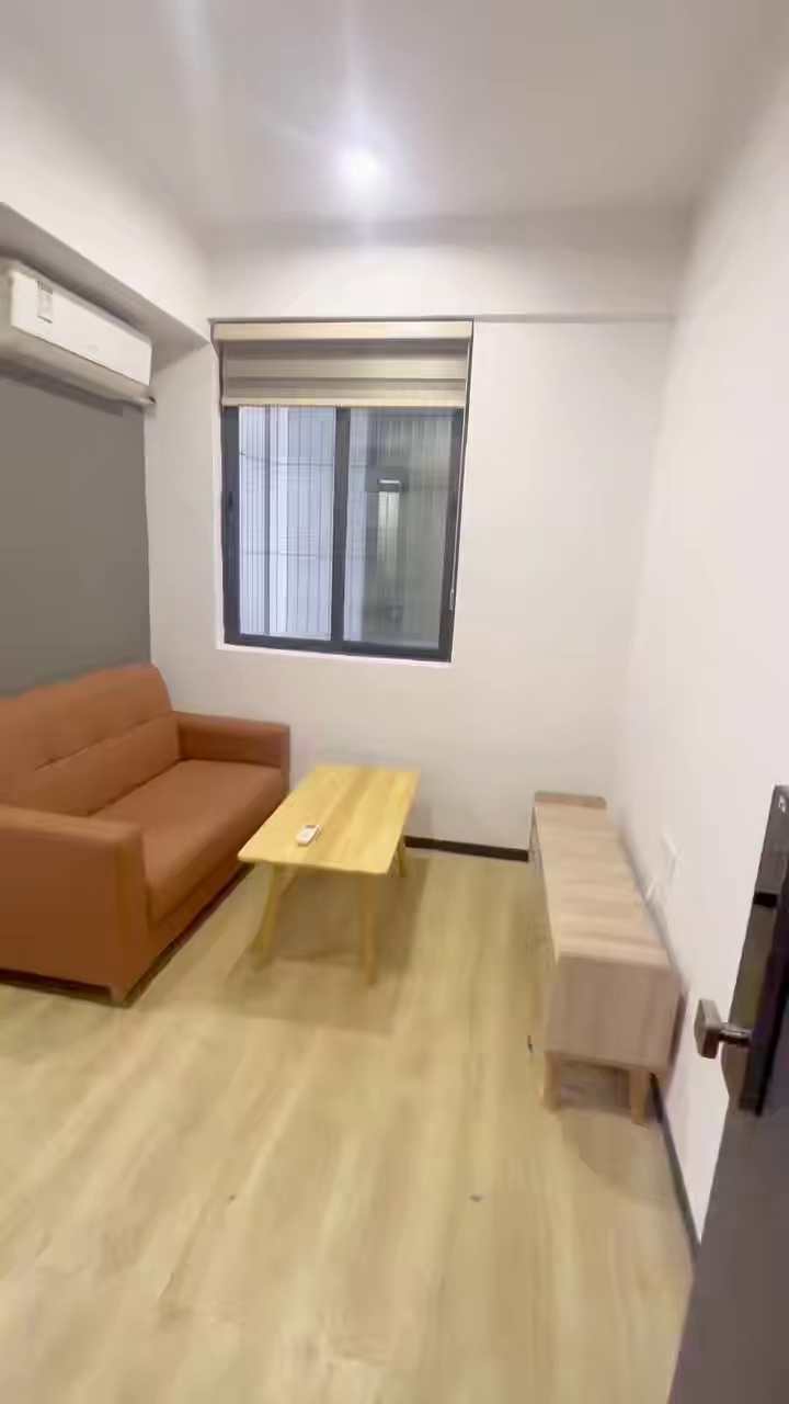 后亭 电梯小一房一厅 1200
