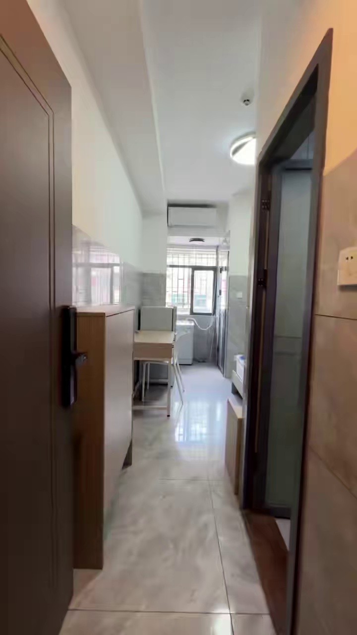 新洲电梯，路边，单间，特价2800