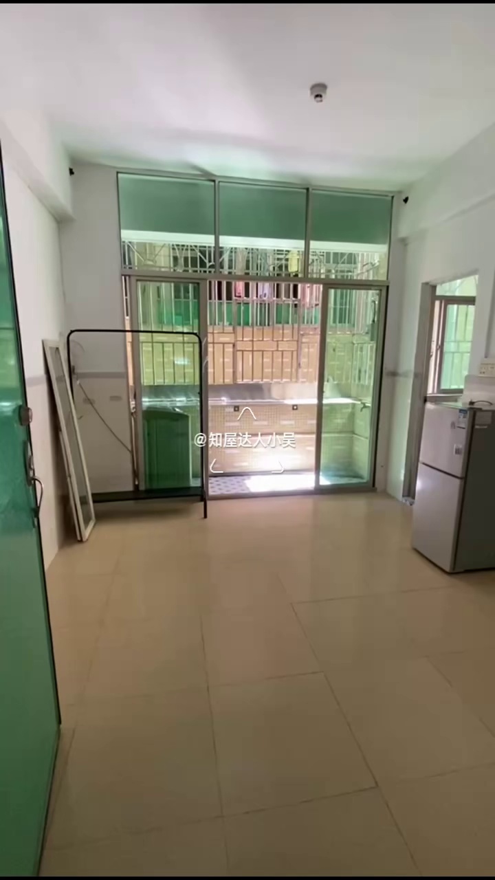 杨美地铁站一房一厅带阳台2000