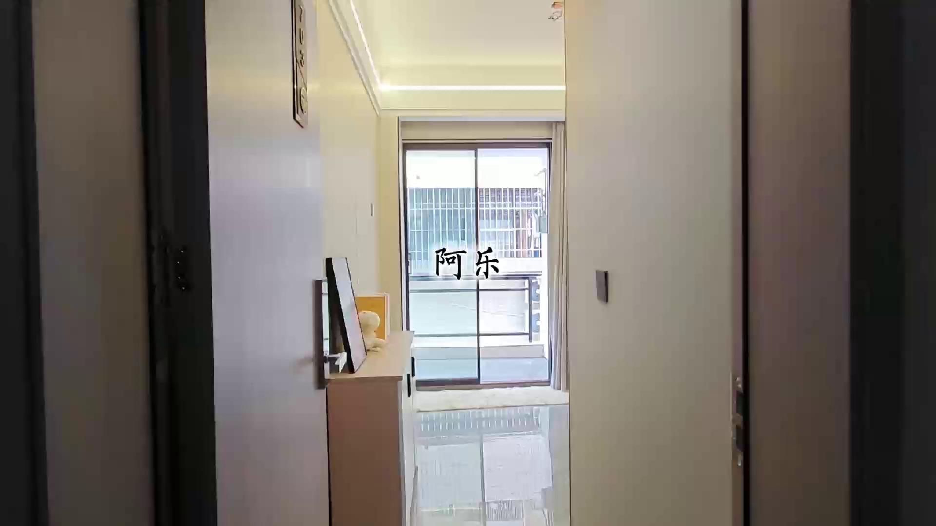 深圳北站，民治 樟坑一区，阳台一房一厅，精装，电梯 3180/月