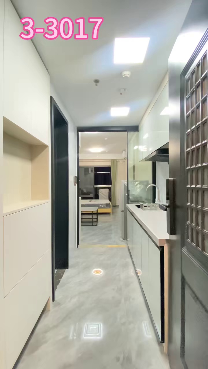 宝安小区房招租 超大单间带阳台3300 有地下车库 民水民电