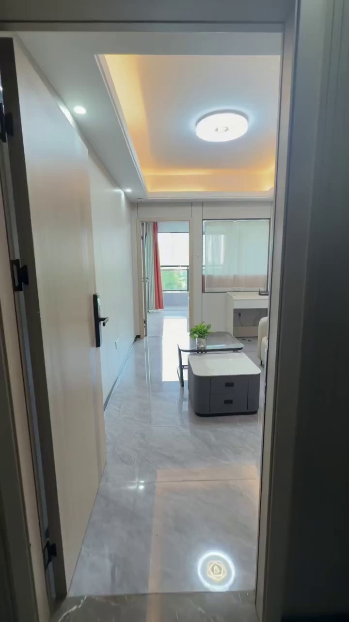贝尔路，乐荟中心电梯高层 路边独栋精装修阳台一房一厅2980