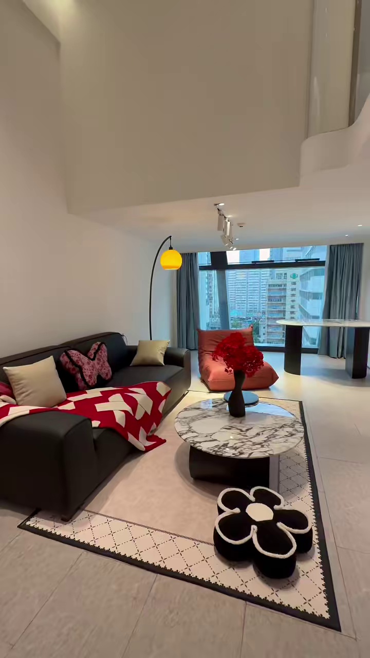 兆鑫广场二期复试loft 特价8300 拎包入住 密码看房