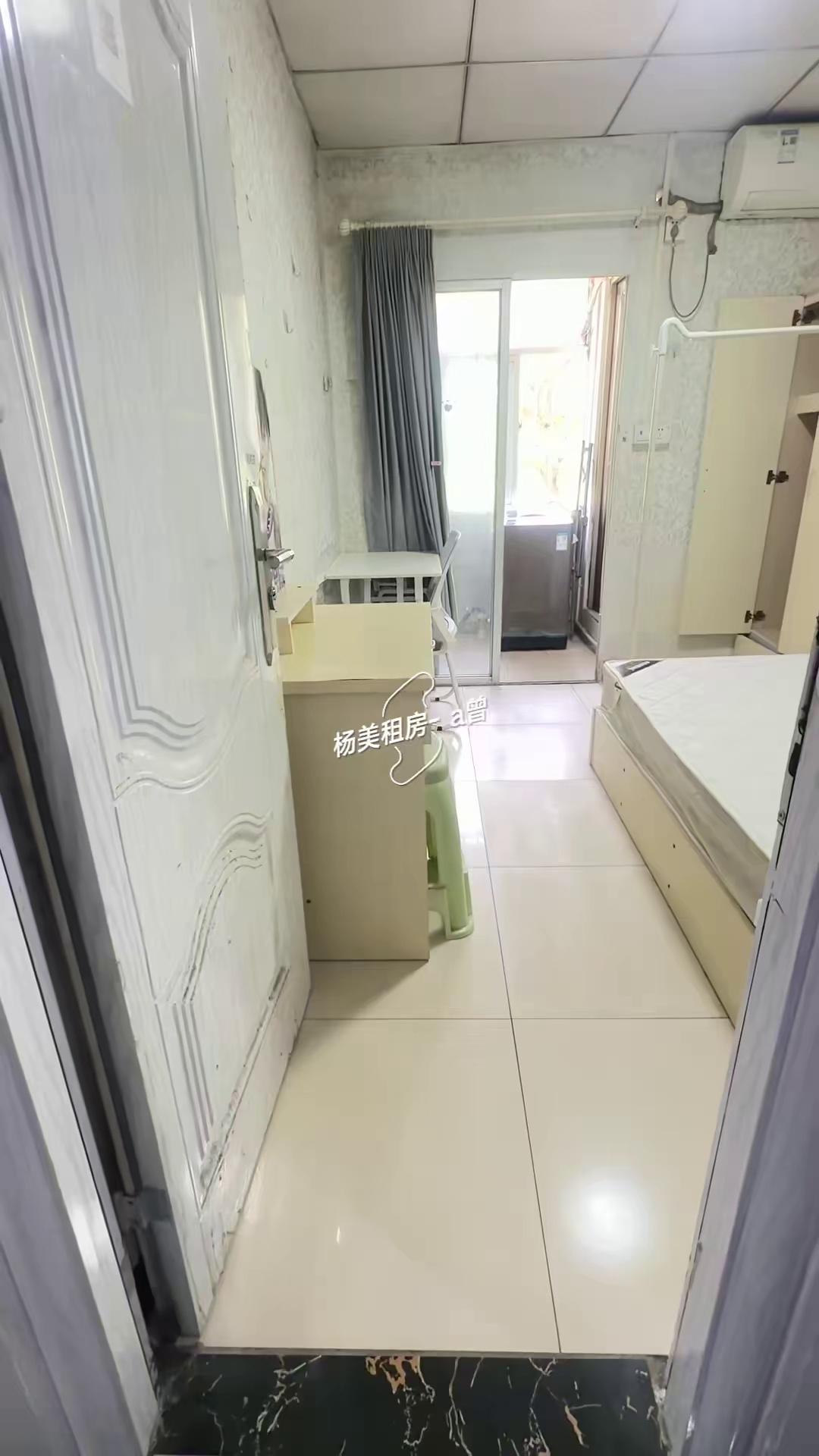 杨美地铁 采光单间1400