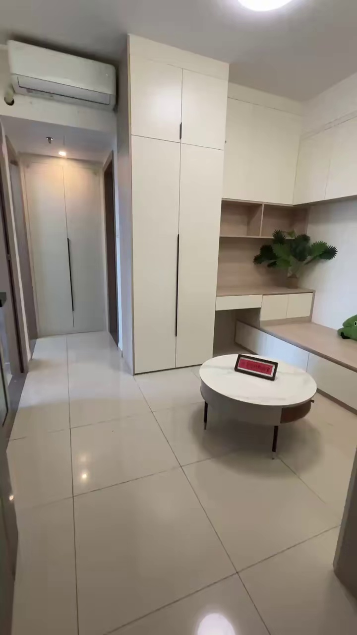 水贝，洪湖 一房一厅 4800 地址:京基水贝
