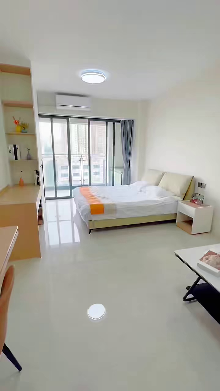 清湖北小区 精装阳台大单间2000 停车方便 电梯高层