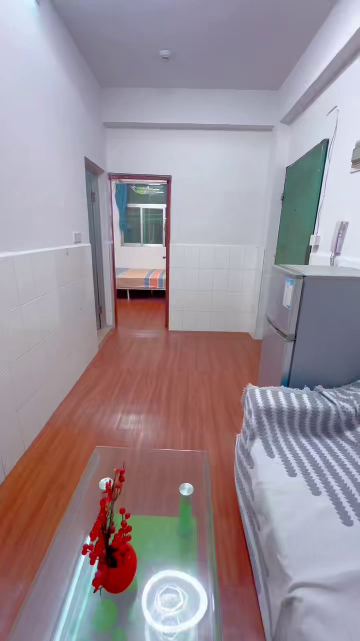 下沙六坊旁三楼一房一厅2450