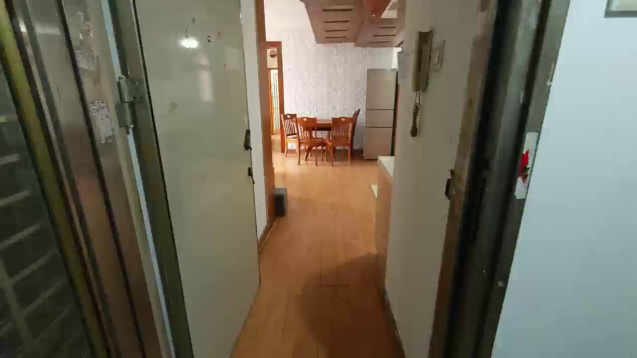 东门老街两房6000