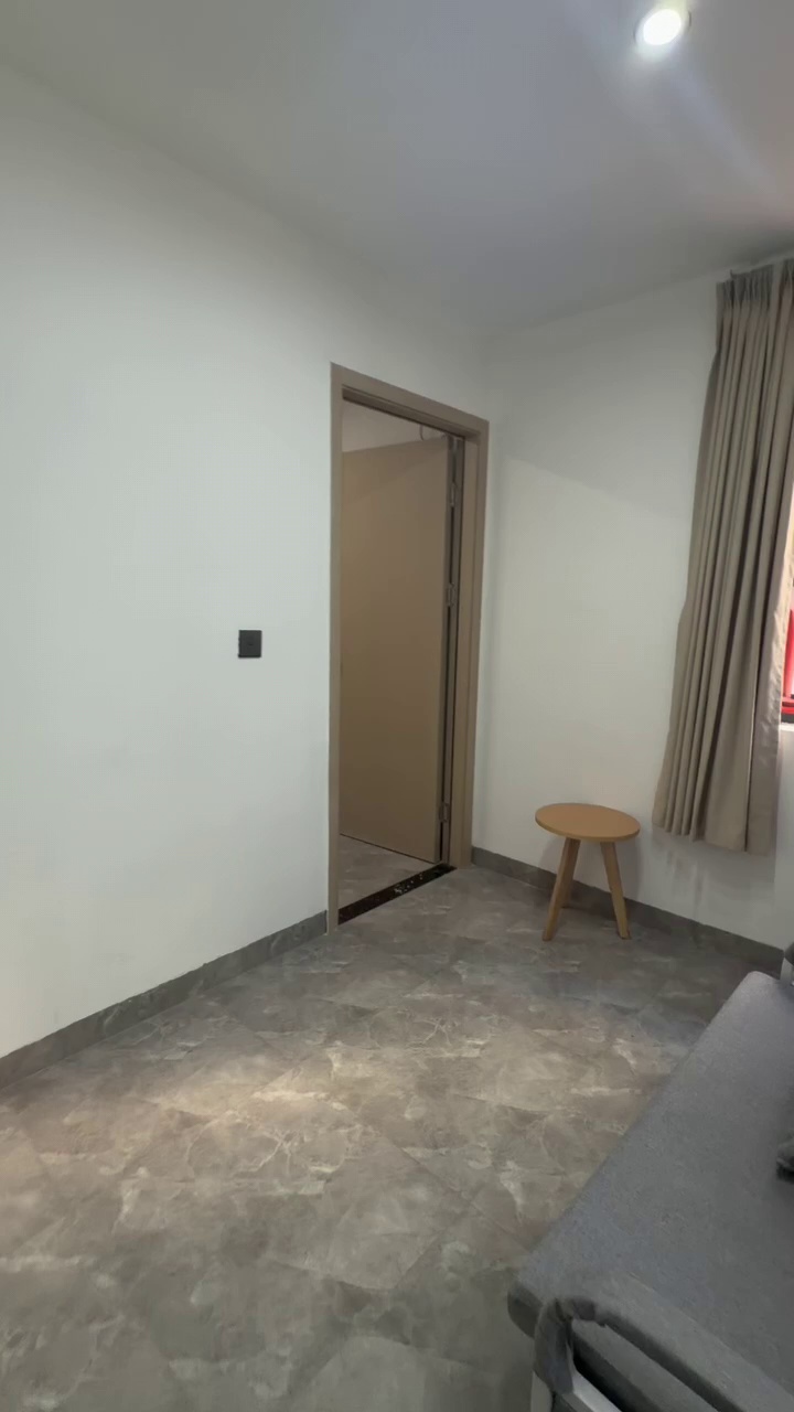 南头古城，主街旁，精装全齐一房一厅3000