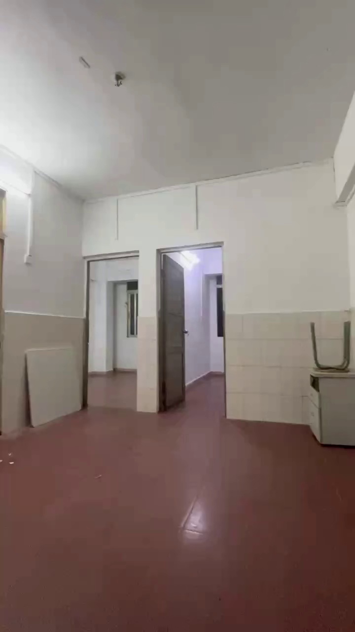地址：岗厦村 楼层：步梯2楼 户型：两房一厅 可做宿舍