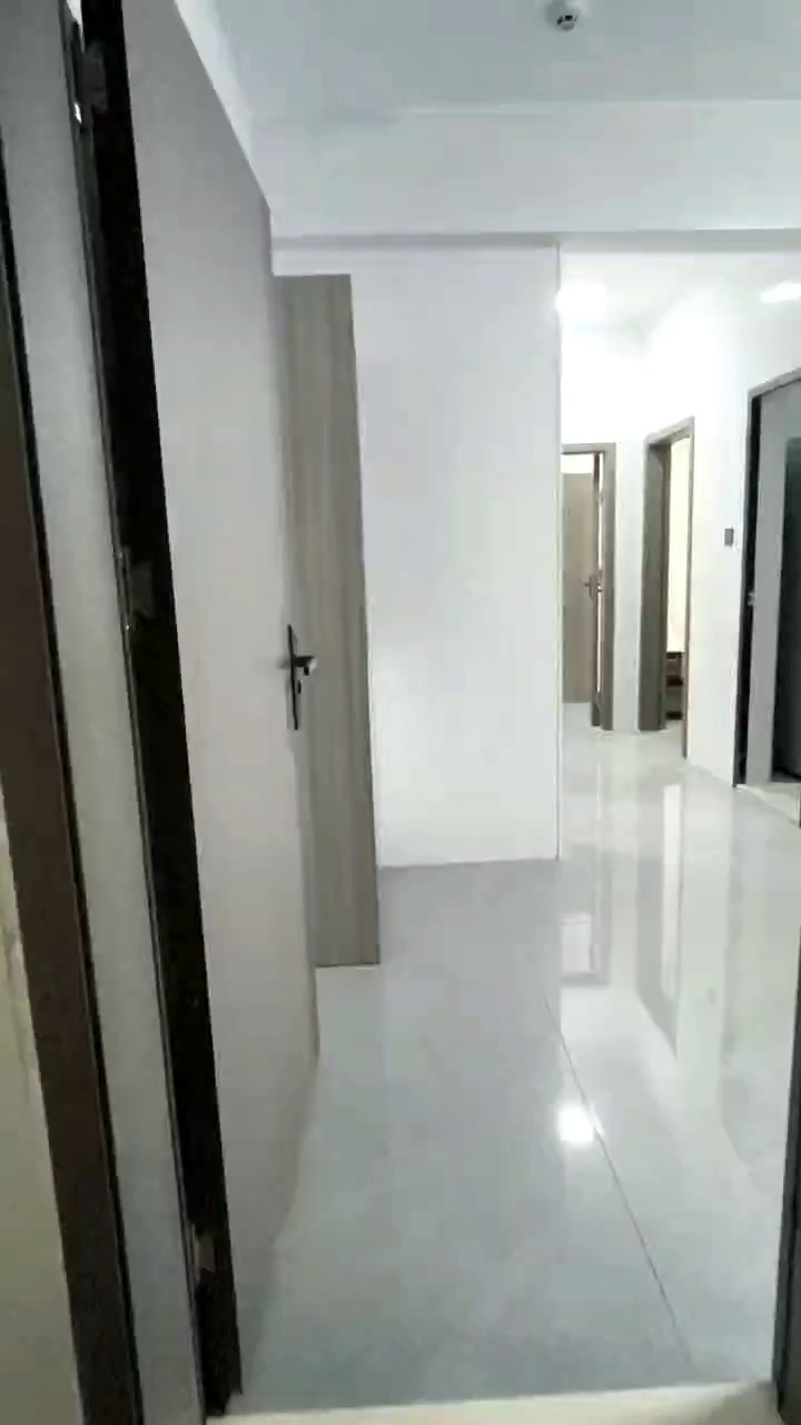 桥南 电梯 三房一厅2800+150管理费