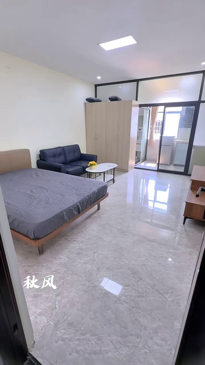 横岗人工湖 超大单间1650 停车方便