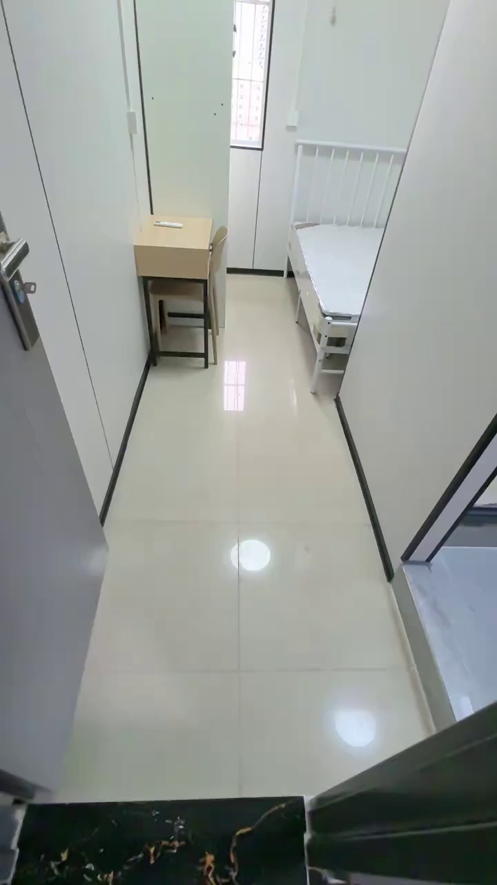 水湾地铁口 特价1600
