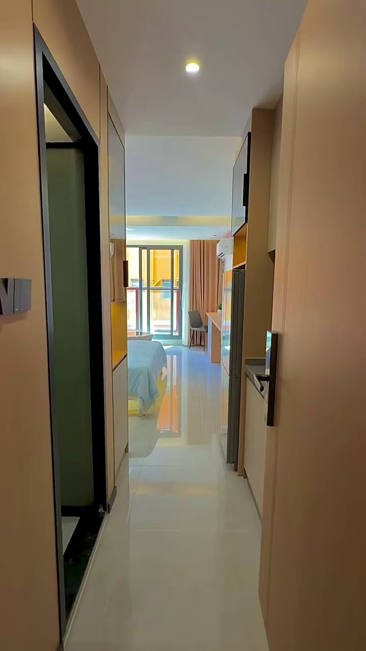 清湖地铁口 豪华阳台大单间 2580