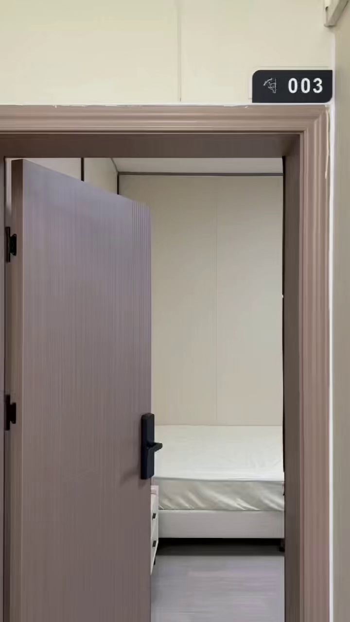 皇岗口岸 福田口岸 精装单间采光好 2900 拎包入住。