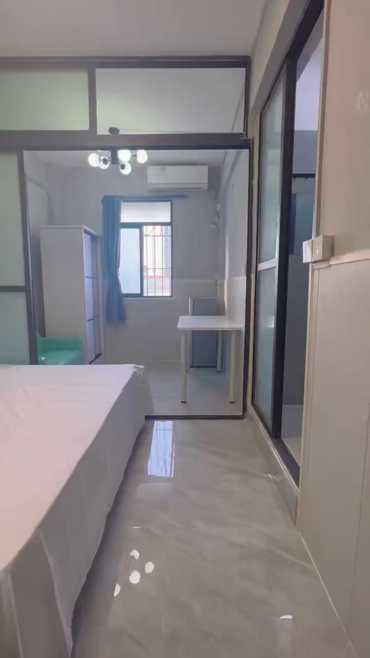 红岭地铁口 特价2100