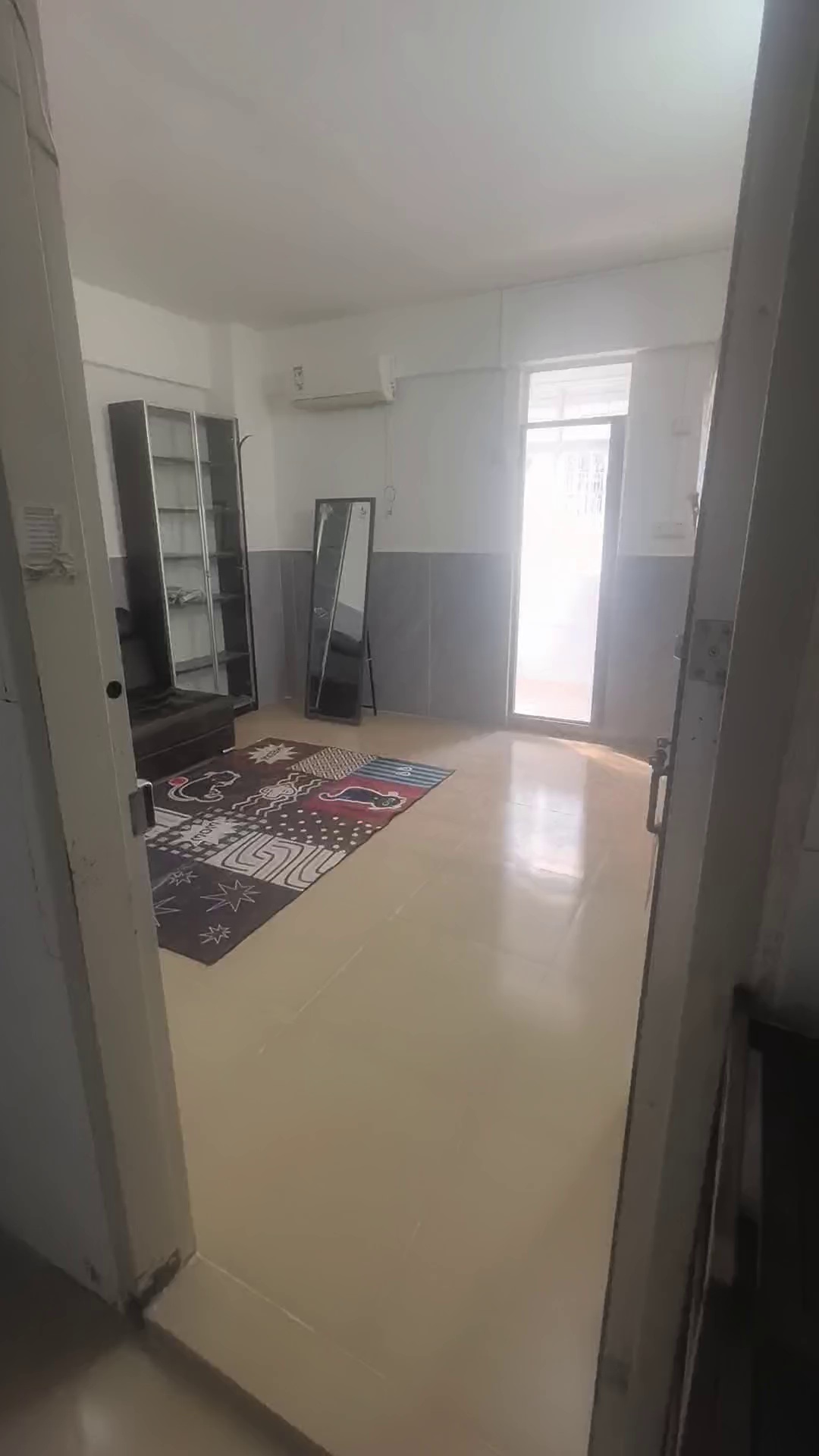 莲塘地铁口4楼一房一厅2200
