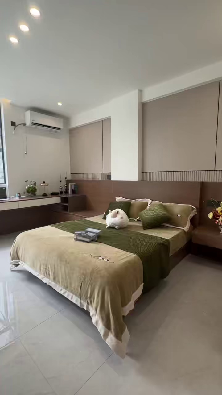 西乡地铁站，阳台大单间2580起