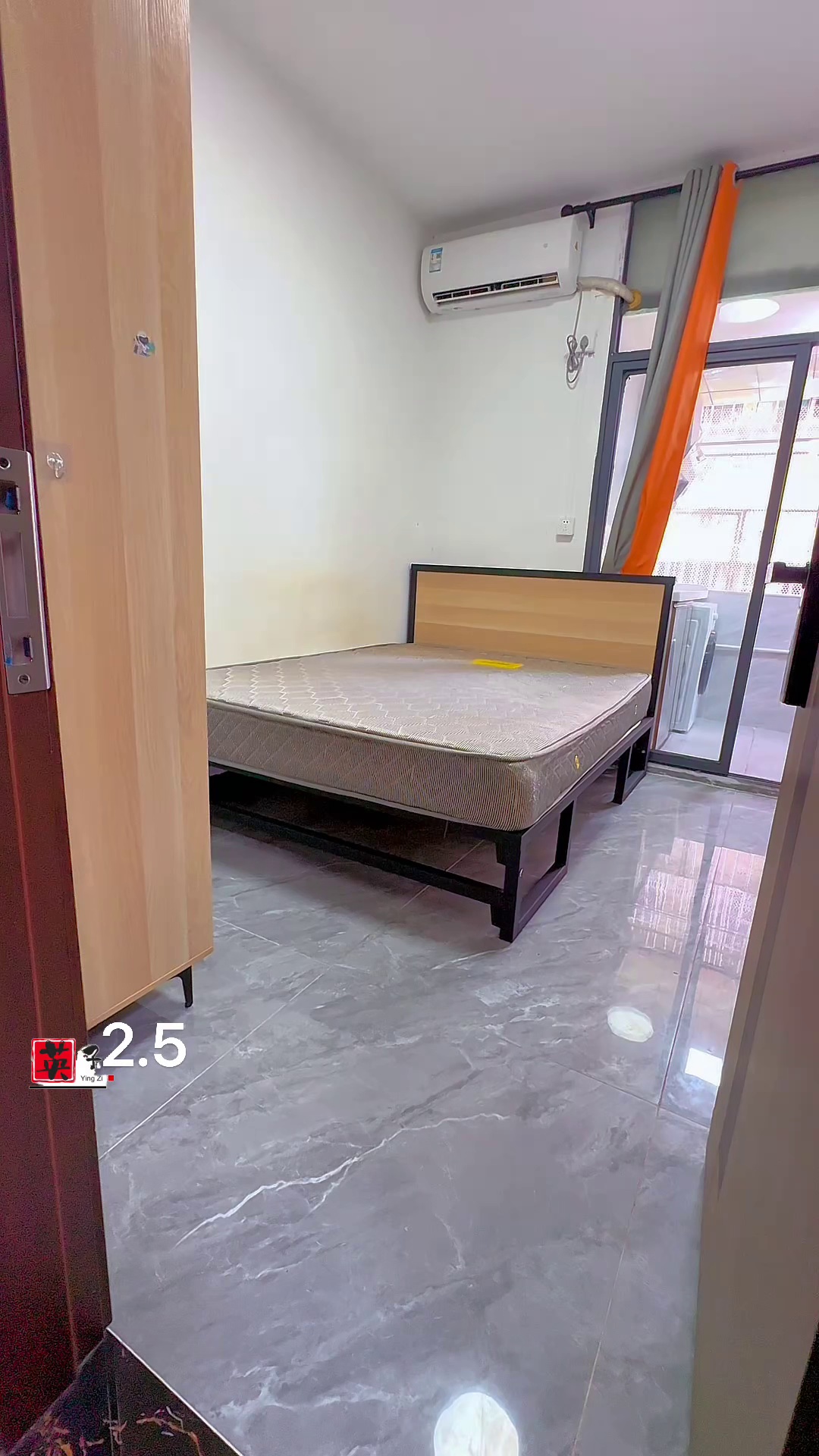 阳台山东地铁口，精装单间1280