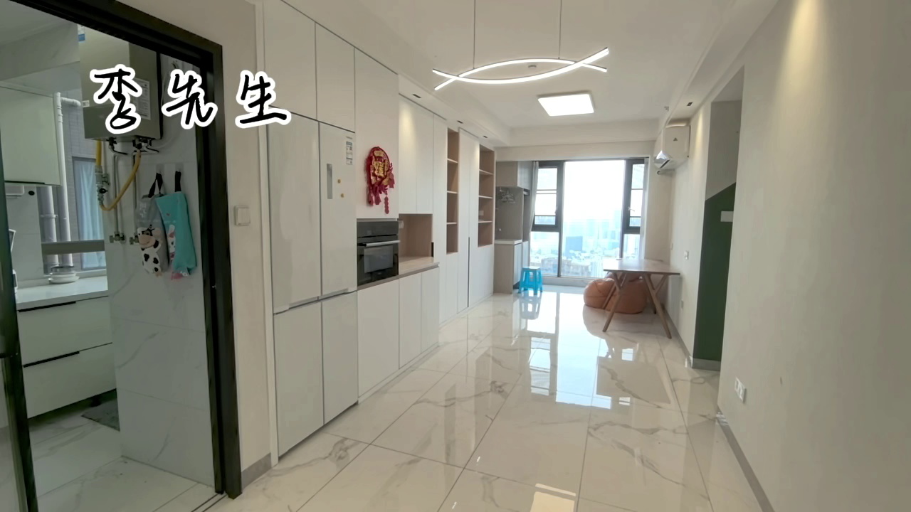 龙华，壹城中心两房，采光好视野正，随时看房价格5900-6800随时看房