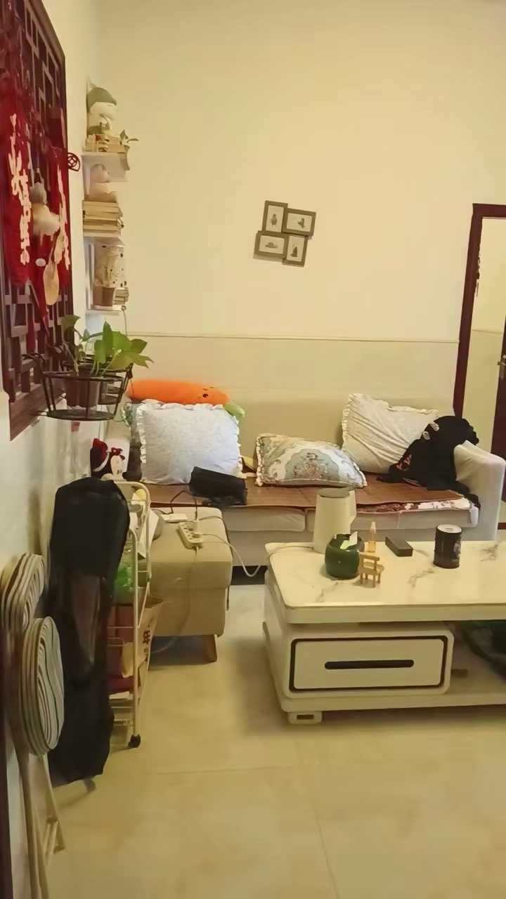 下水径3楼二房一厅拎包入住，2500
