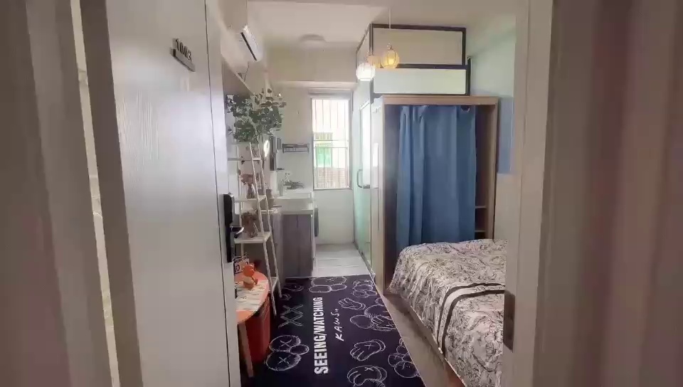 共和花园，电梯单间1200/1300