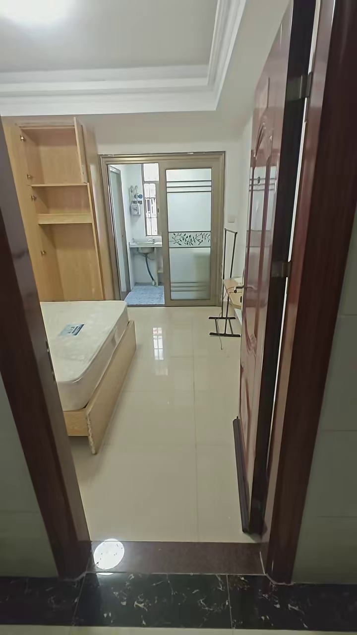 宝龙新村精装修靓单间1030