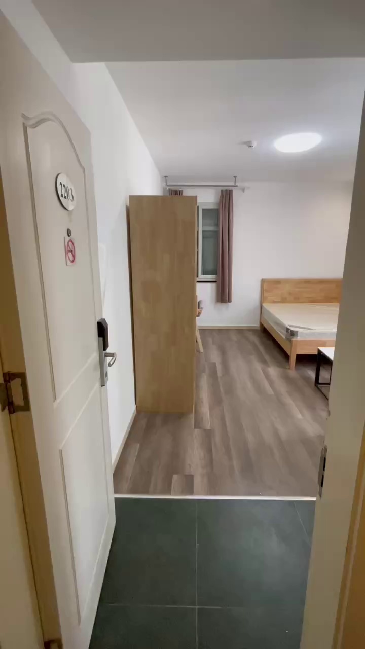 湖贝、晒布国贸 电梯公寓单间 2999